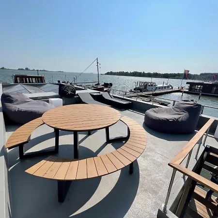 Houseboat In 6-pax Amsterdam