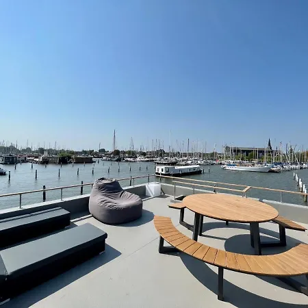 Tekne Houseboat In 6-pax *
