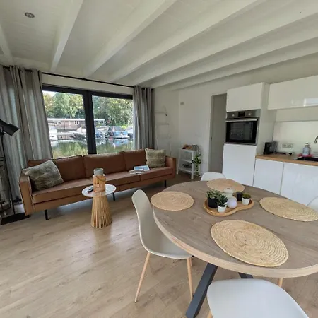 Houseboat In 6-pax Amsterdam