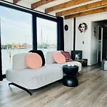 Houseboat In Amsterdam 6-Pax *